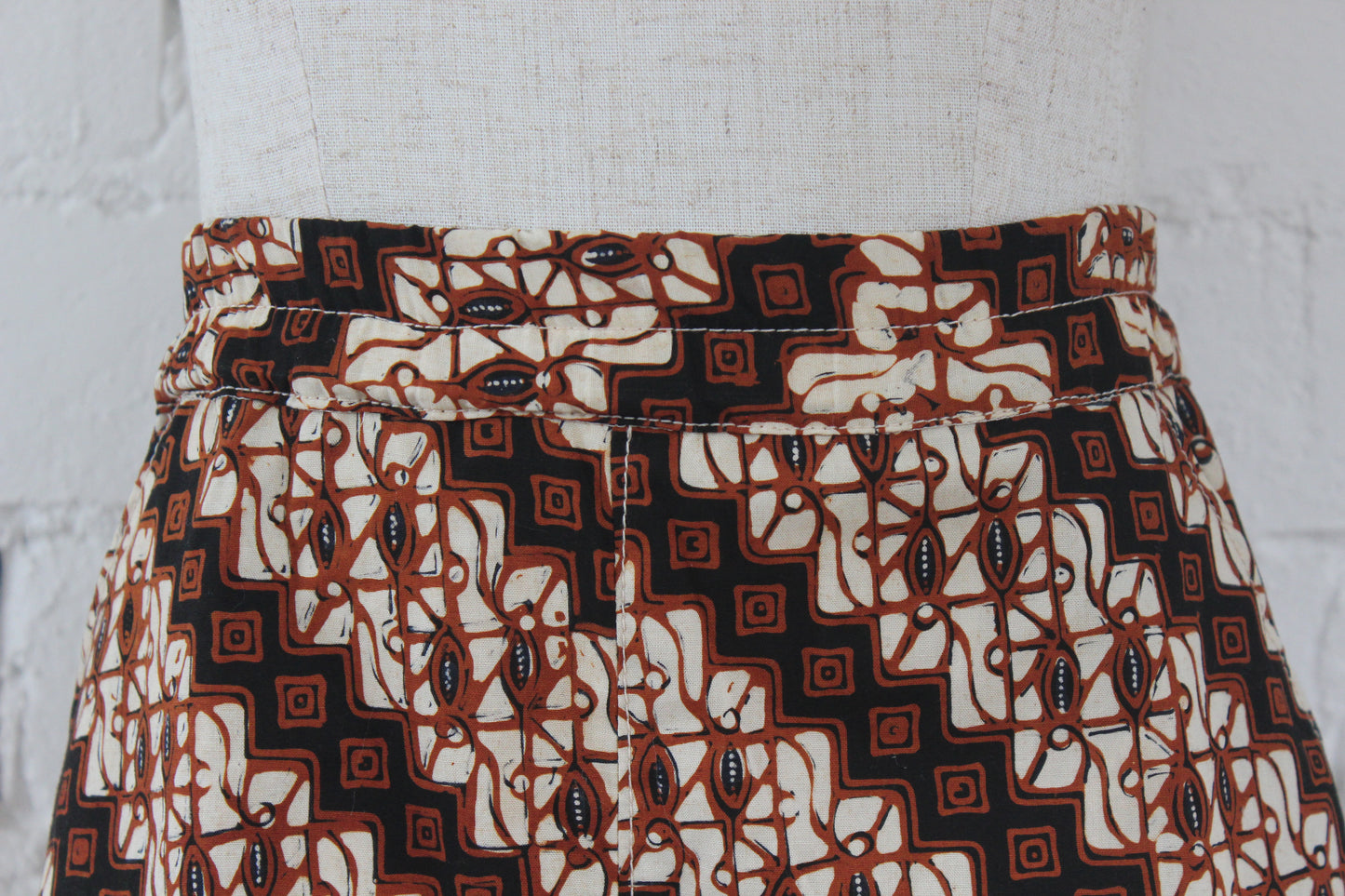 Parang Rust and Black Long Pants