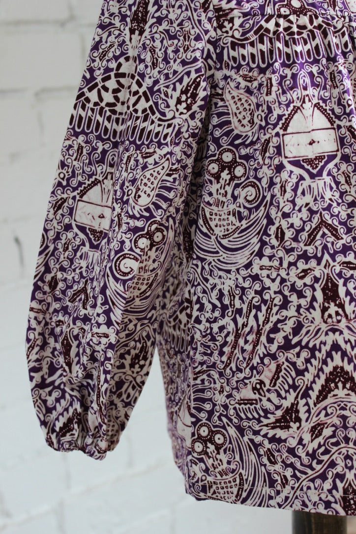 Cuwiri Violet Long Sleeve Smock Top